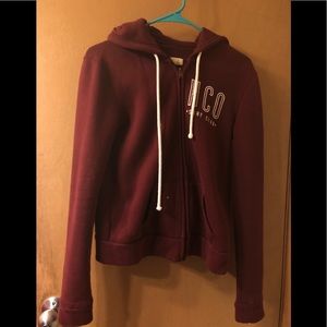 3/$20 SELECT OUTERWEAR Hollister maroon sweater